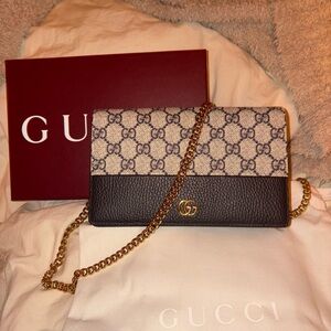 Gucci GG Supreme Chain Wallet Brown Leather Crossbody WOC Full Set